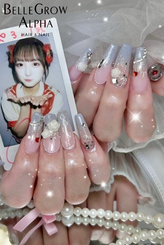 ラメグラデーションネイル