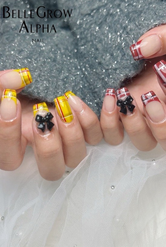 チェック柄ネイル