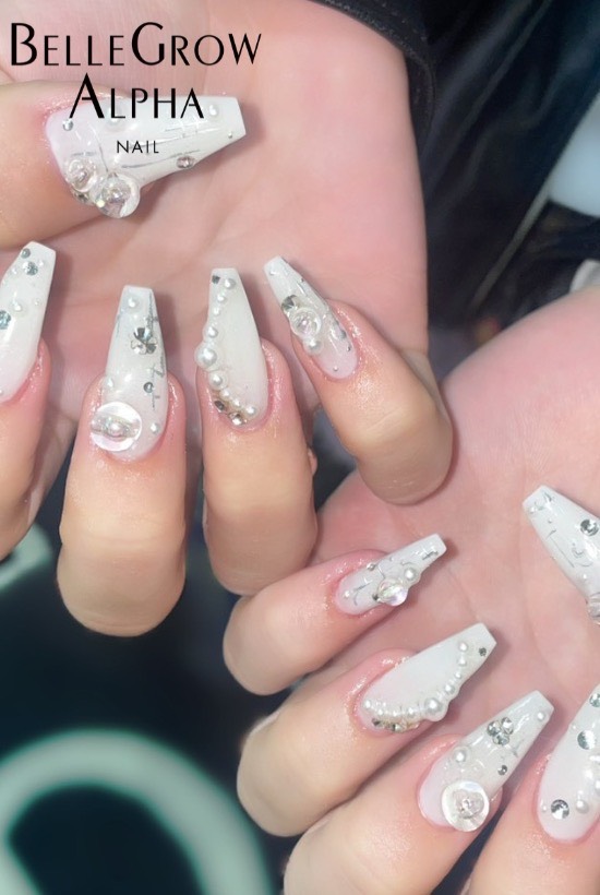 ホワイトネイル