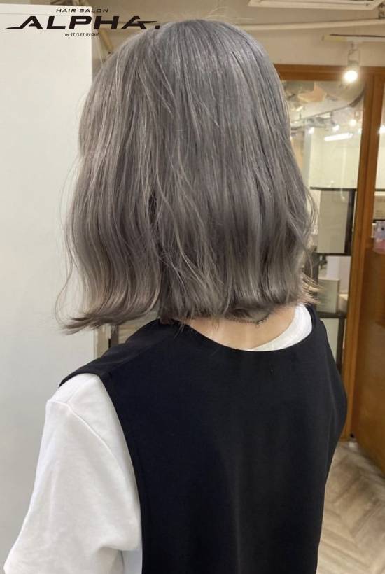 グレージュ