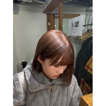 ワンブリーチで叶う透明感カラー｜ミルクティーブラウンの魅力