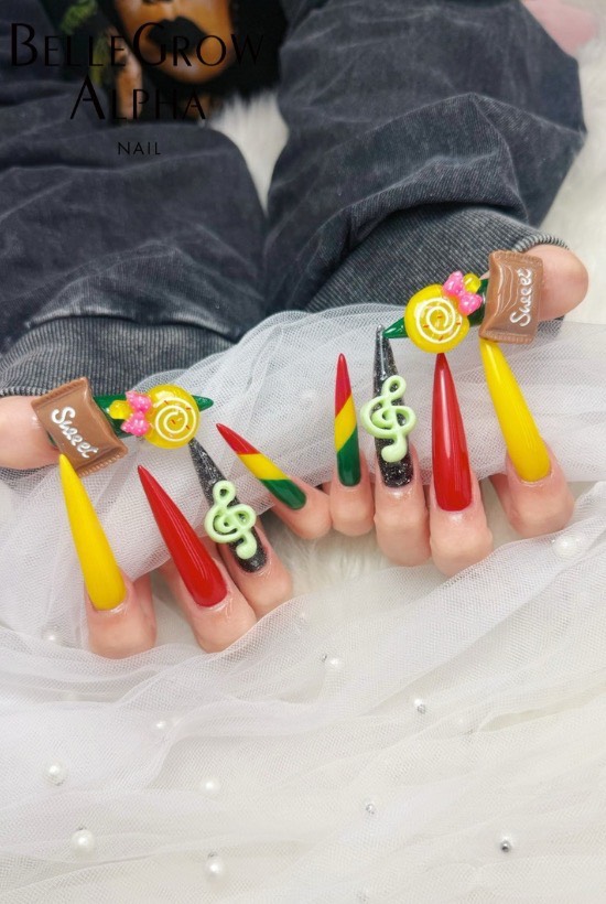 ゴテゴテロングネイル