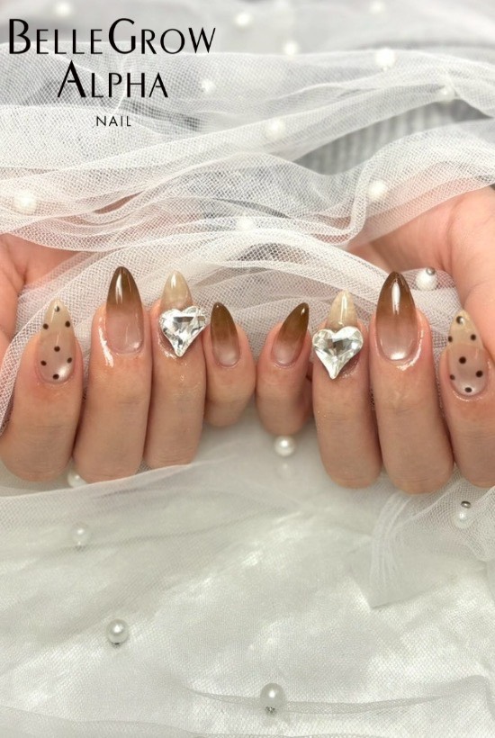 ドット柄ネイル