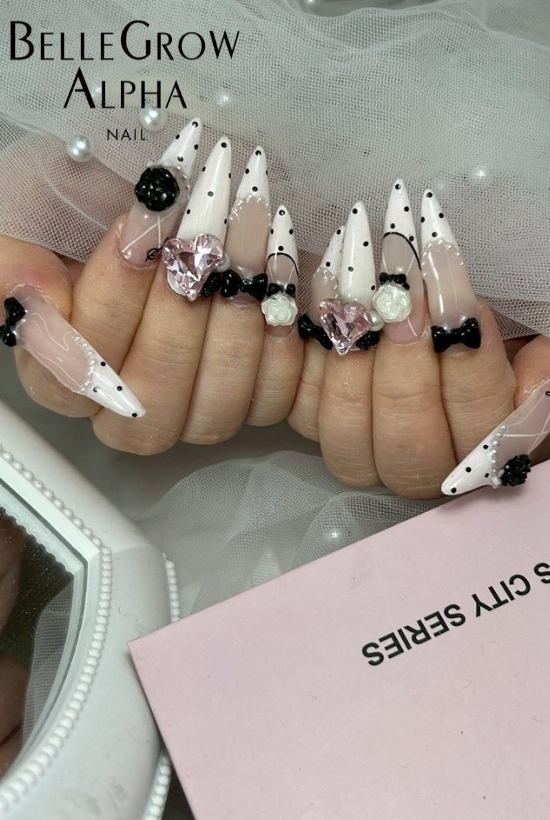 ドットフレンチネイル