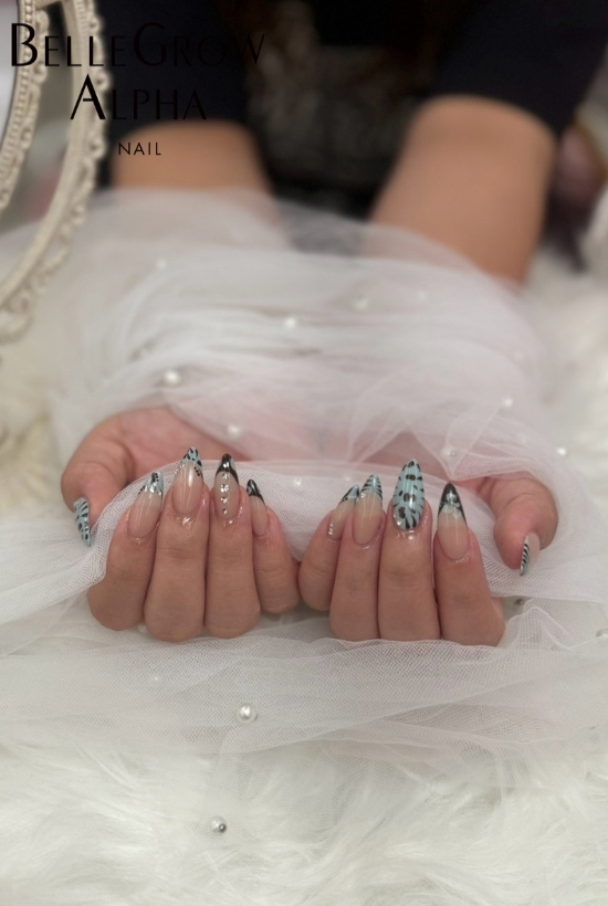 フレンチネイル